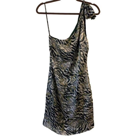 Miss Money Money One Shoulder Silk Dress - Picture 10 of 10